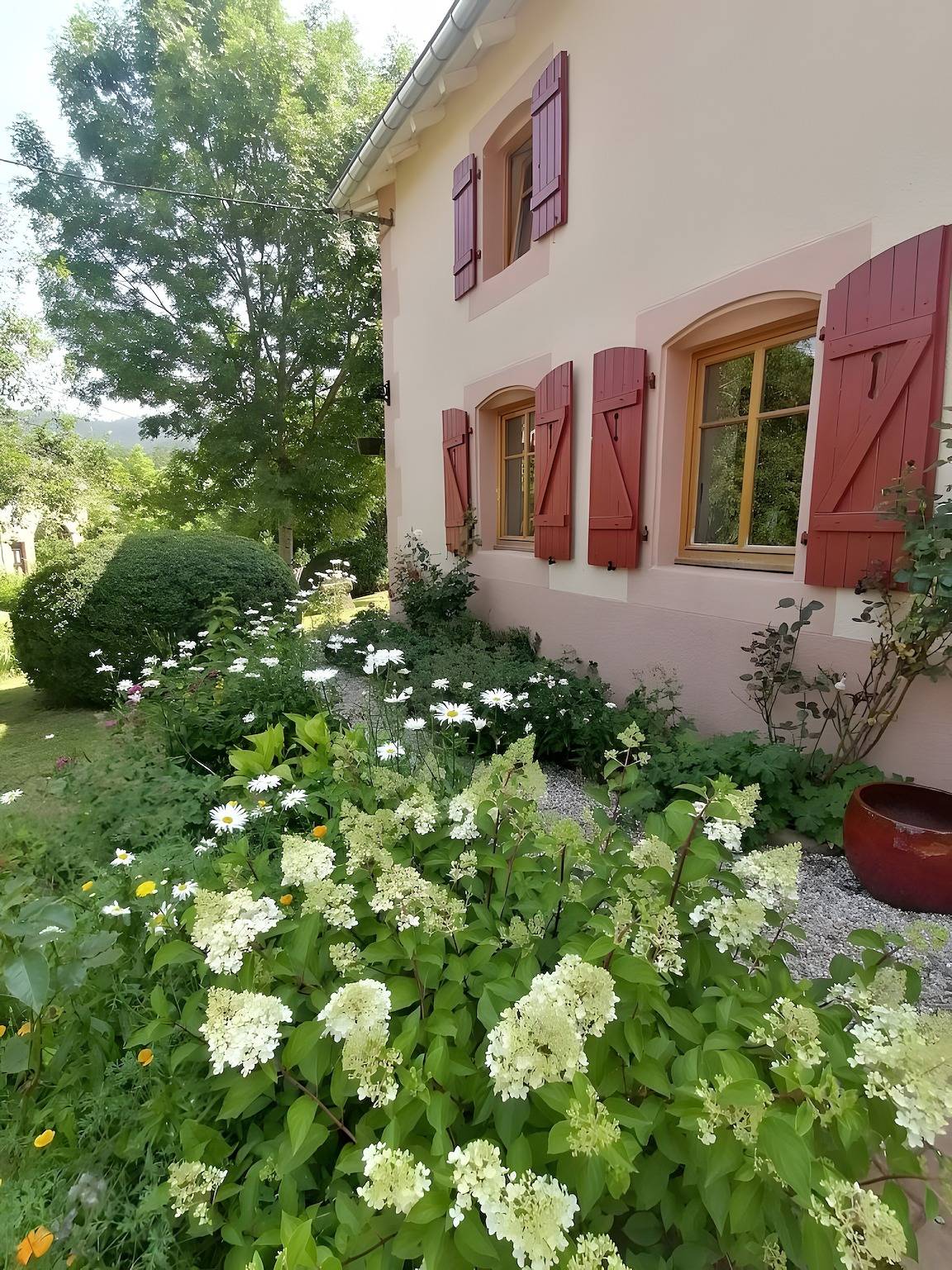 Ganze Wohnung, Gîte Jardin in den Vogesen – Großes Ferienhaus in ruhiger Natur in Taintrux, Sankt Didel