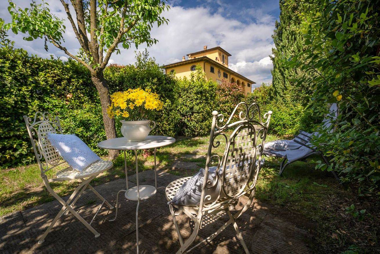 Ganze Wohnung, Ferienwohnung für 2 Personen mit Garten in Massa e Cozzile, Pistoia Provinz