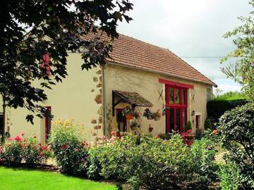 Gîte pour 6 personnes, avec jardin et terrasse à Deneuille-les-Mines