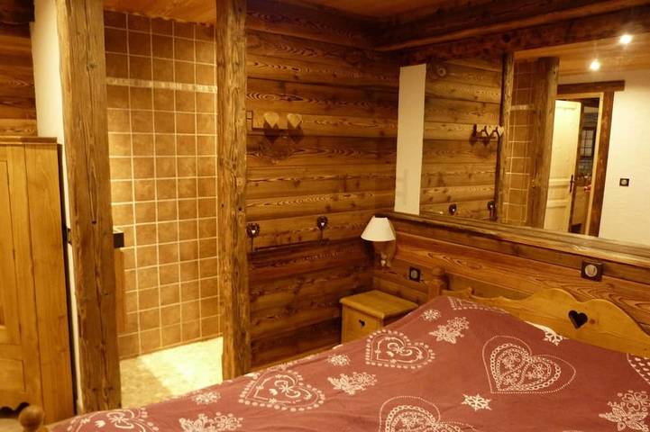 Ganze Wohnung, 5-Sterne-Chalet in den Bergen 5 Schlafzimmer mit Dusche und Sauna in Bonneval-sur-Arc, Vanoise-Massiv