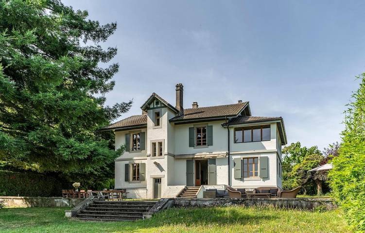 Location de vacances pour 12 personnes, avec Terrasse et Jardin ainsi que Vue sur le lac et Vue à Excenevex - 3