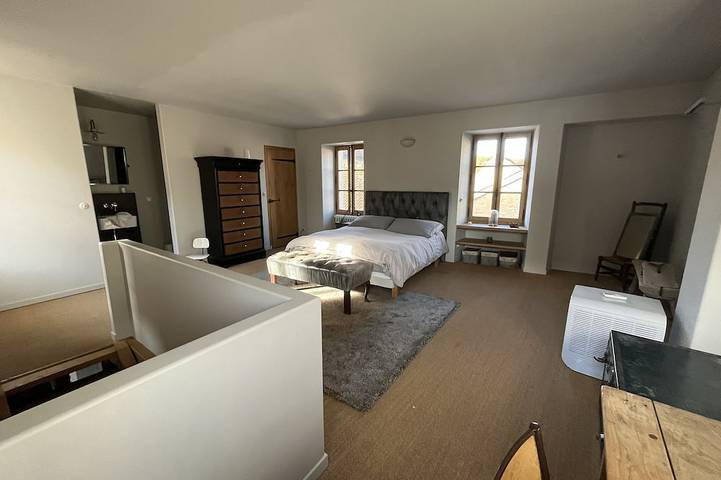 Rustic house in beautiful Burgundy in Noyers, Region Avallon