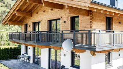 Ferienwohnung für 8 Personen, mit Garten und Ausblick sowie Balkon in Jochberg