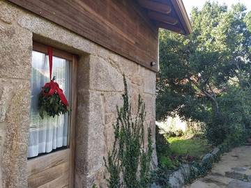 Location de vacances pour 3 personnes, avec vue et jardin à Carnota