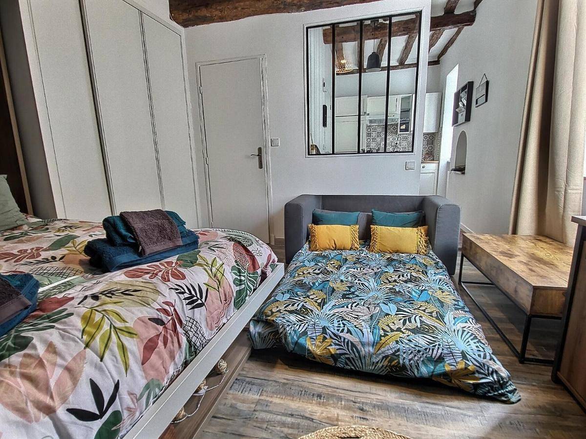 Appartement entier, Deluxe Queen Room in Mennecy, Essonne