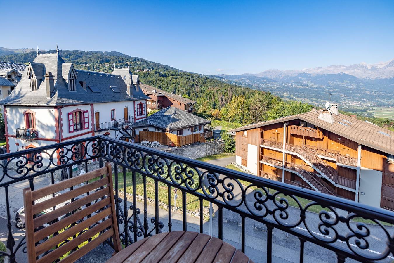 Estudio entero, Estudio vacacional “Gai Soleil” con vistas a la montaña in Saint-Gervais-les-Bains, Pays du Mont-Blanc