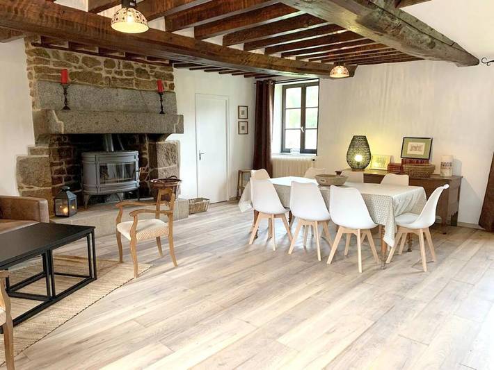 Location de vacances pour 9 personnes, avec jardin et vue sur le lac à Joué-du-Bois - 4