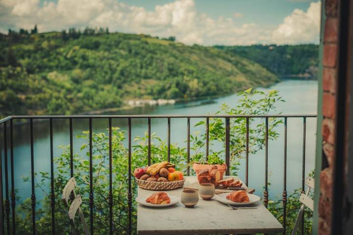 Gîte pour 6 personnes, avec terrasse à Saint-Jean-Saint-Maurice-sur-Loire