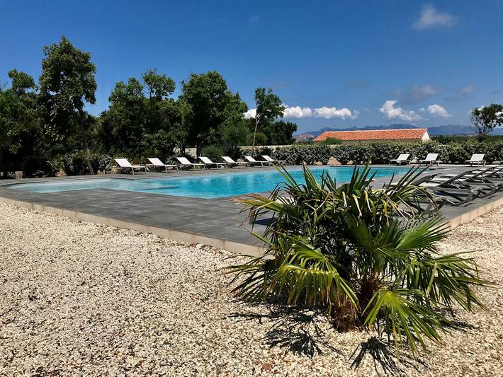 Location de vacances pour 5 personnes, avec terrasse et piscine à Bonifacio - 2