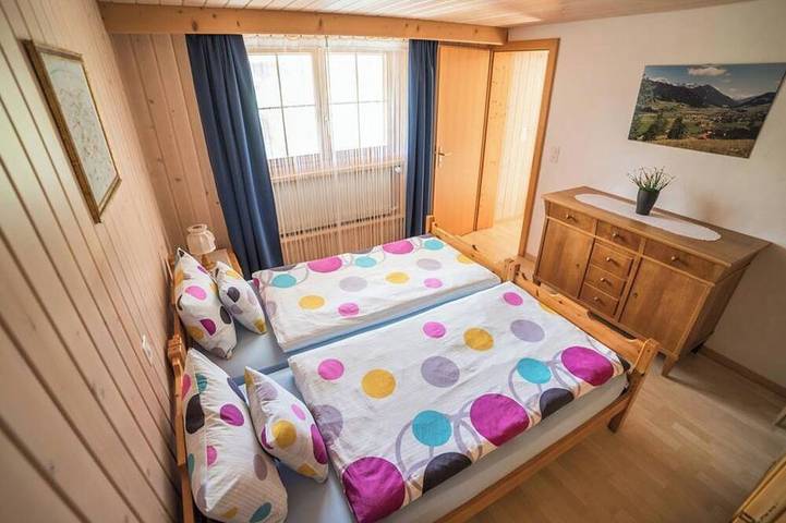 Ganze Wohnung, Christeli Appartement/Fewo, Dusche oder Bad, Wc 2-Bettwohnung in Saanenmöser, Zweisimmen