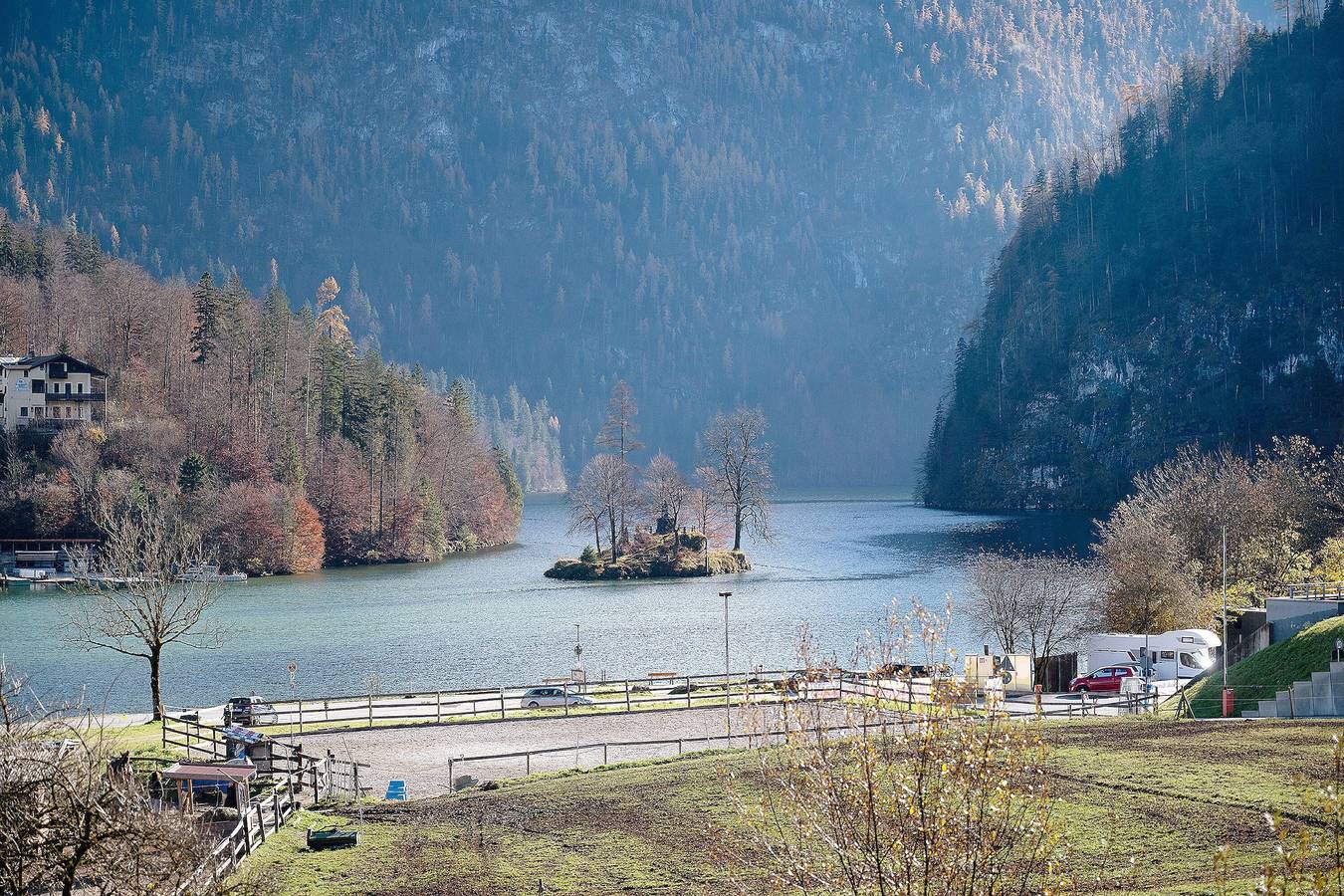 Geheel appartement, Appartement 'Haus Am See - Jenner' met uitzicht op het meer, privéterras en wifi in Schönau am Königssee, Berechtesgardener Alpen