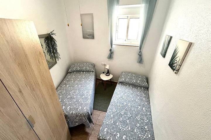Entire apartment, Apartment Sleeps 4 with Patio in Playa de Los Urrutias (Cartagena), Cartagena