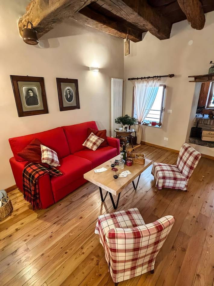 Villa für 8 Personen, mit Seeblick und Balkon - 1