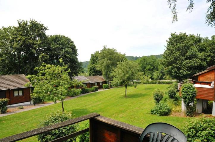 Gîte pour 6 personnes, avec jardin ainsi que terrasse et vue, animaux acceptés à Rendeux - 2