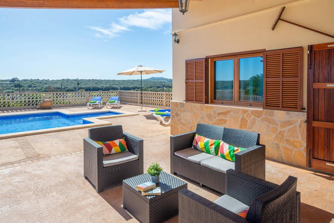 Vista Sol - Magnifique maison de campagne avec piscine privée et vues incroyables au centre de Majorque. Wi-Fi gratuit. in Ariany, Majorque l'intérieur des terres