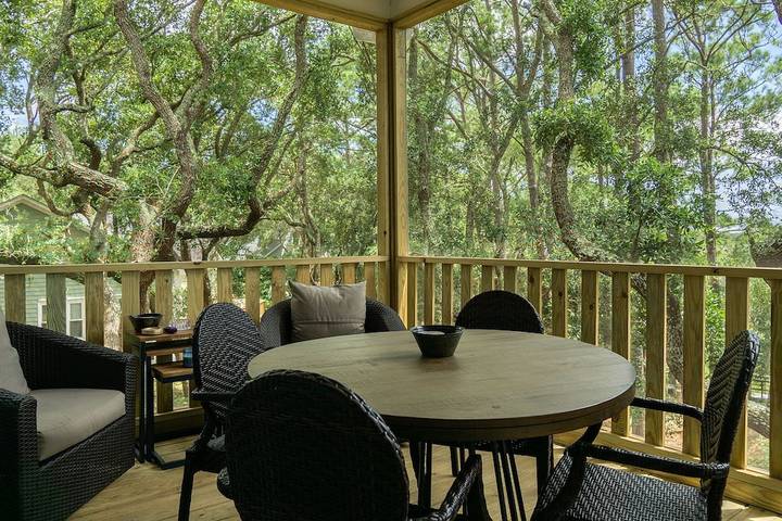 Vacation rental for 8 people, with terrace and hot tub in Oak Island (NC)