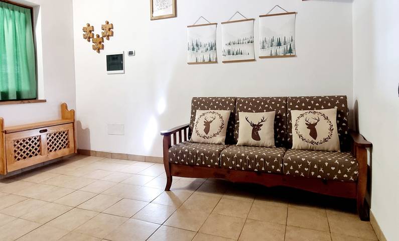 Entire apartment, Beautiful 'Adamello 12' Apartment with Wi-Fi in Comune di Pinzolo, Adamello-Presanella Alps
