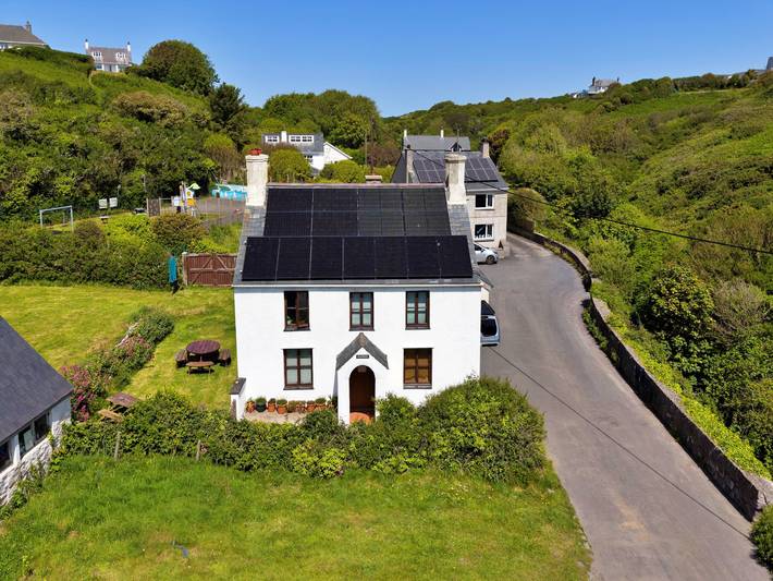 Holiday rental for 12 people, with Garden in Aberdaron