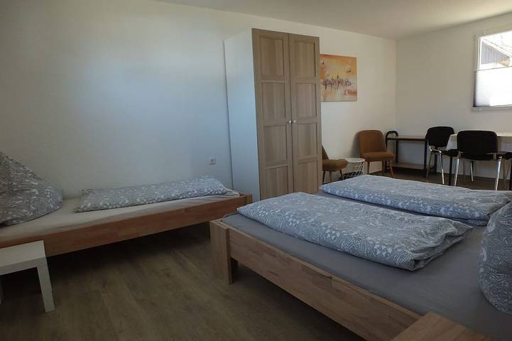Bungalow für 3 Personen, mit Terrasse und Garten