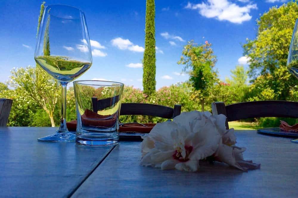Farmhouse with wine cellar near the sea, Saturnia Spa and Nature Park in Magliano in Toscana, Grosseto Provinz