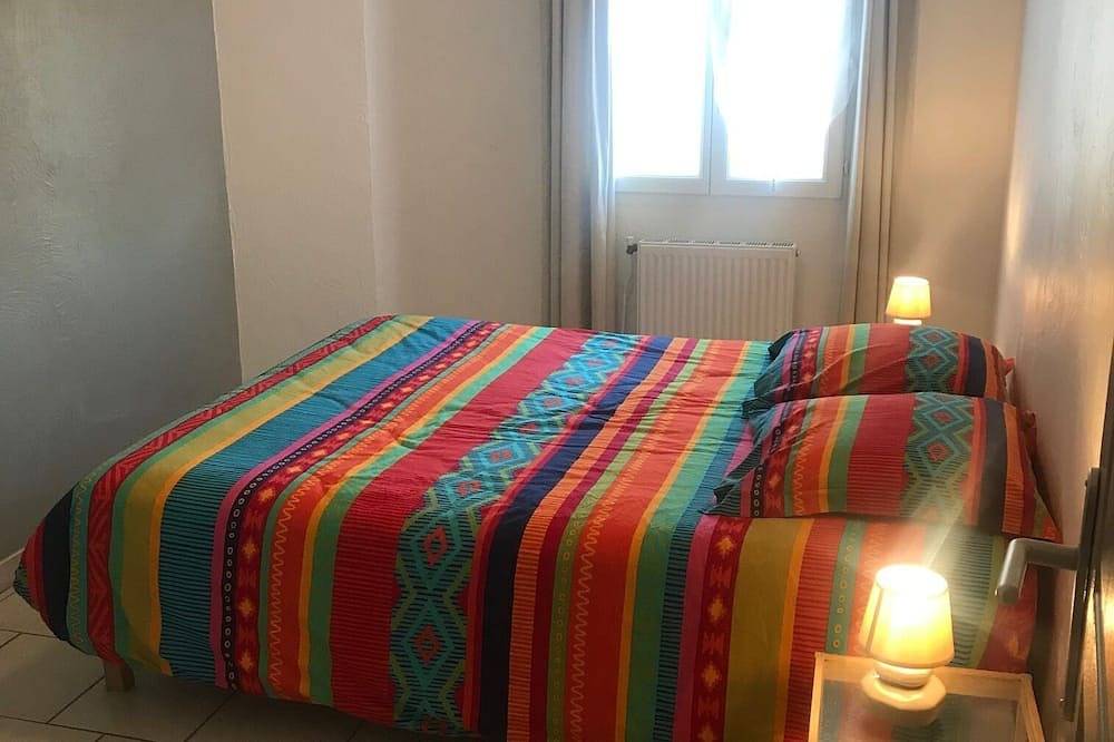 Appartement entier, Provence/ Verdon gîte de 70m2 classé 3* en Rdc de villa pour 5 personnes in Saint-Julien, Région de Brignoles