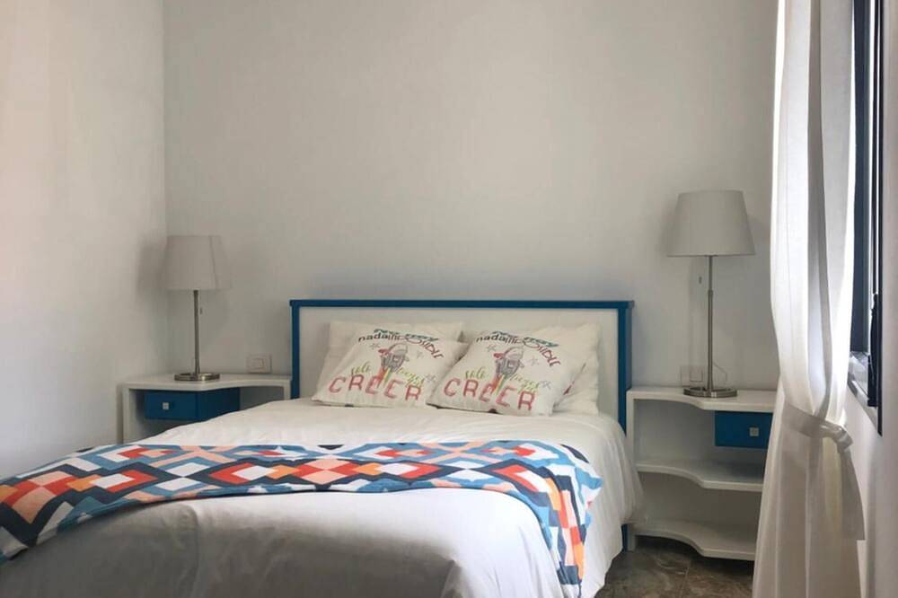 Apartamento entero, Apartamento 'Lujan 6f Entre Sueños Y Realidad' con vistas al mar, Wi-Fi y aire acondicionado in San Juan de Puntallana, La Palma Norte