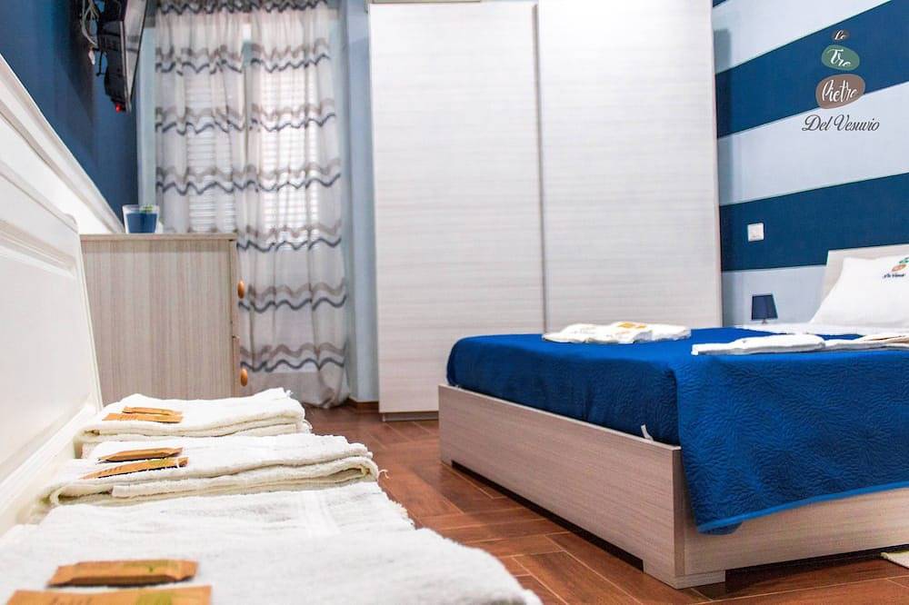 Entire apartment, Spacious and comfortable apartment in Pompeii, pets allowed in Pompei, Naples Province