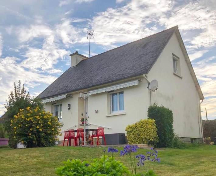 Location de vacances pour 6 personnes, avec Terrasse et Jardin à Gouarec