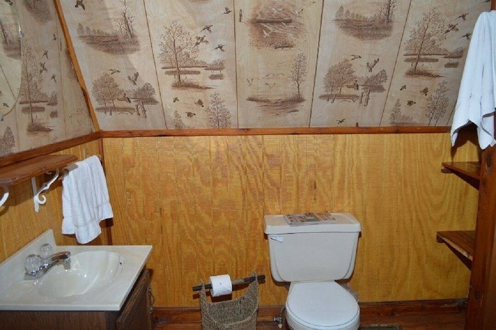 Cedar A Frame Chalet Kabine 5 mit Whirlpool im Patoka Lake So. Indiana in Patoka Lake