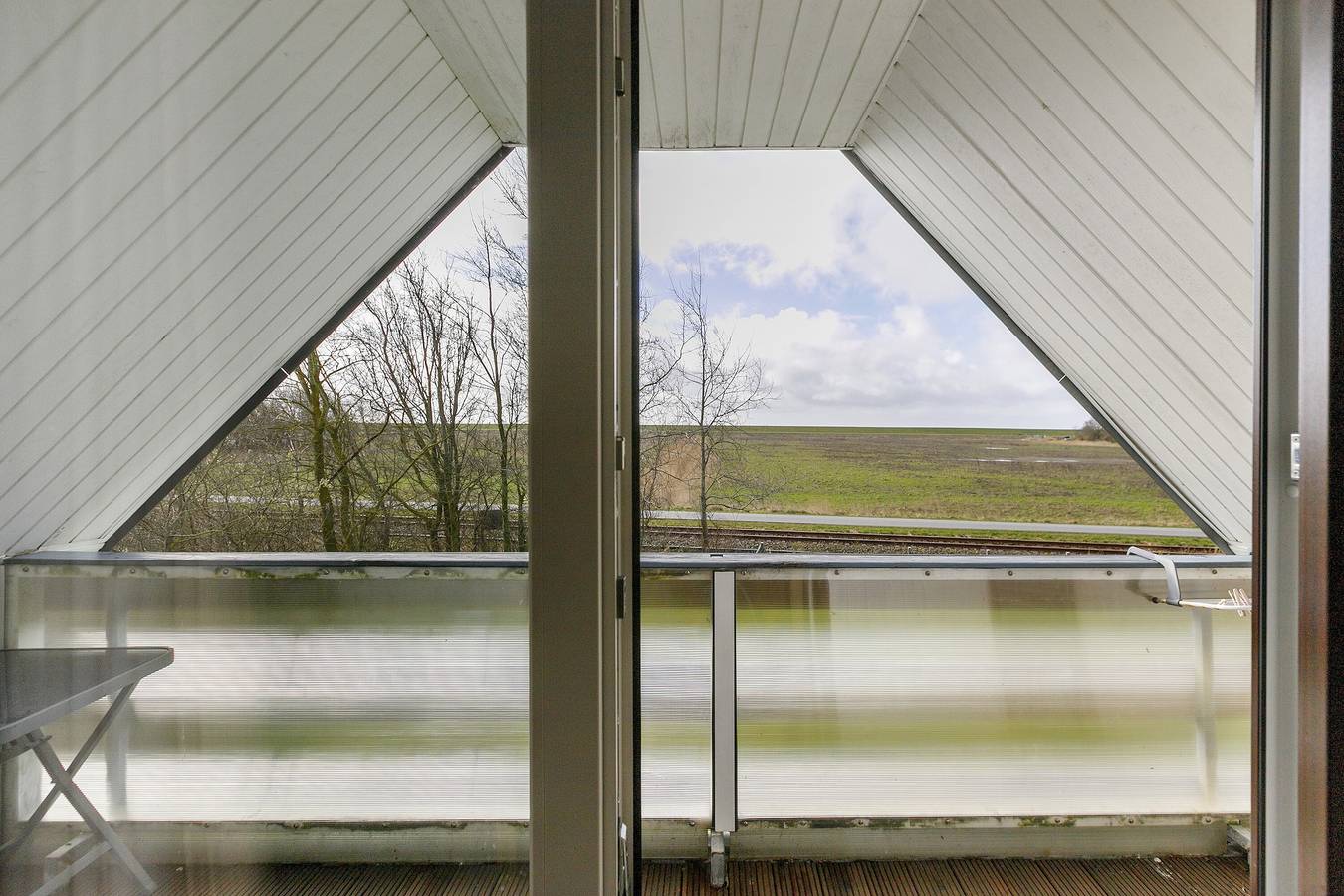 Ganze Wohnung, Apartment 'Fewo 2 Oland' mit Terrasse, Garten und Wlan, Platz für bis zu 4 Gäste in Dagebüll, Nordseeküste