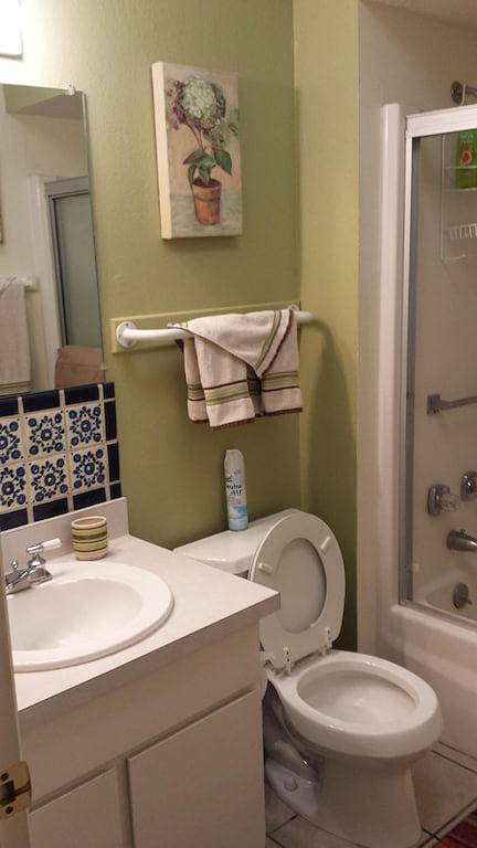 Vacation rental for 6 people, with terrace and pool as well as hot tub in Green Valley