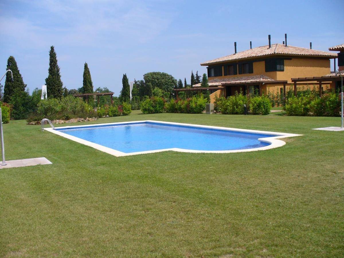 Villa Torremirona Resort Palmeras in Navata, Oberampurien