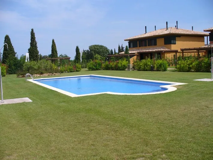 Casa de vacaciones para 7 personas, con jardín además de piscina y vistas - 1