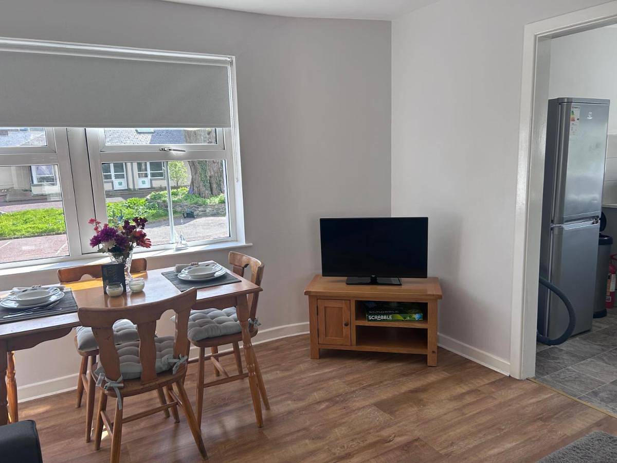 Entire apartment, The South Promenade apartment in Newcastle (County Down), County Down