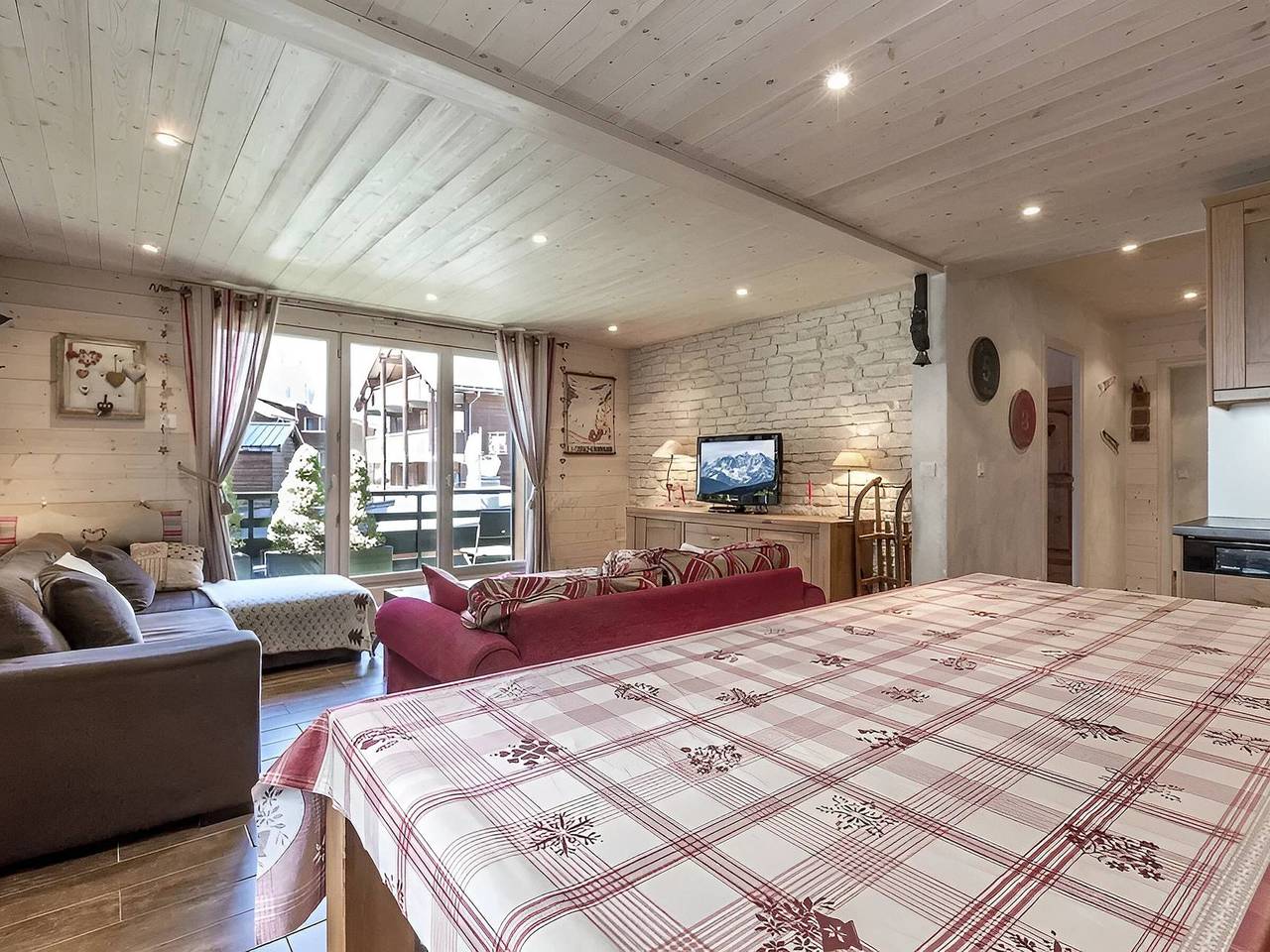 Ganze Wohnung, Gemütliche Wohnung nahe Geschäfte, zentrale Lage, Garage, Haustiere erlaubt in La Clusaz, Annecy und Umgebung