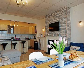 Holiday Rental for 8 People in Tywyn, Gwynedd, Photo 3