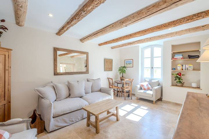 Location de vacances pour 8 personnes, avec jardin et terrasse à Maillane - 3