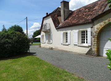 Gîte pour 6 personnes, avec jardin ainsi que terrasse et piscine, animaux acceptés à Bergerac