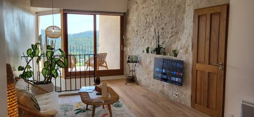 Cottage pour 4 personnes, avec jardin à Claviers