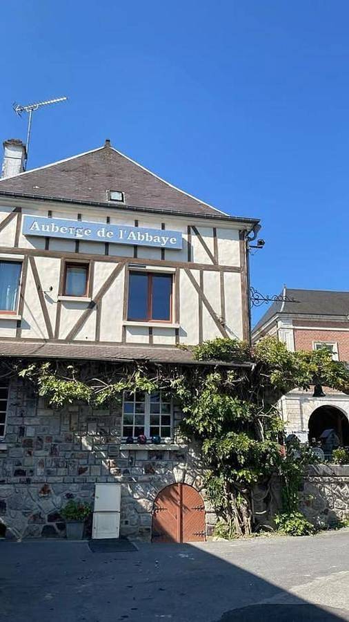 Logis hôtel & restaurant - Auberge de l'Abbaye in Signy-l'Abbaye, Ardennes