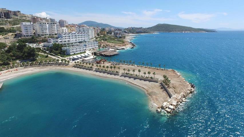 Resort per 2 persone, con Balcone e Terrazza nonché Giardino e Piscina in Albania