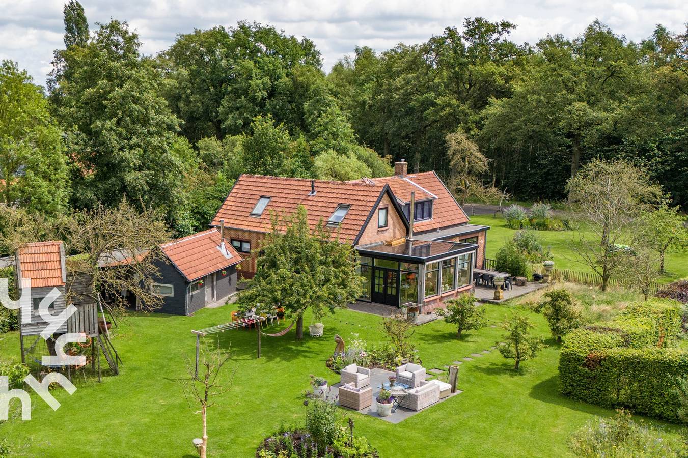 Beautiful 10-person holiday home with sauna, spacious and modern in Achterhoek in Achterhoek