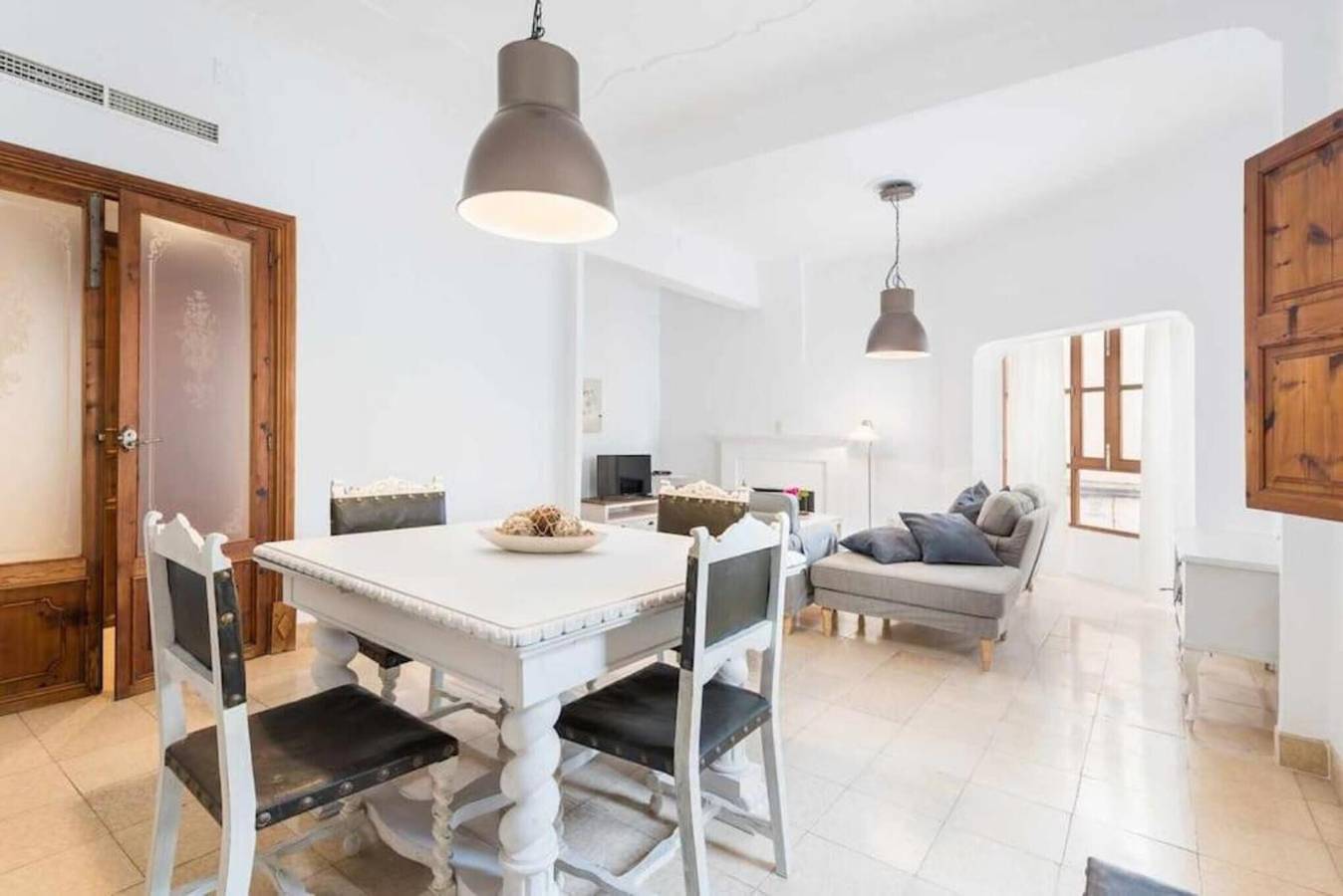 Apartamento entero, Plaza maca, adosado en el Centro de Campanet in Campanet, Interior de Mallorca