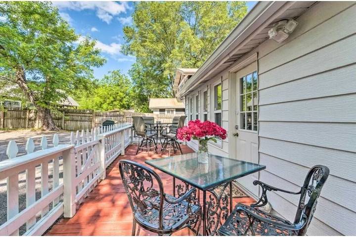 Vacation house for 8 people, with terrace, with pets in Hot Springs