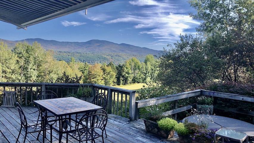 Vacation rental for 8 people, with yard and hot tub in Stowe