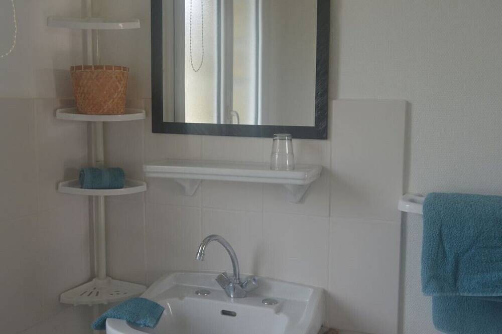 Appartement entier, Appartement La Torche pour 4 personnes 100 m plage pors carn Penmarch Bretagne in Penmarch, Côte de Cornouaille