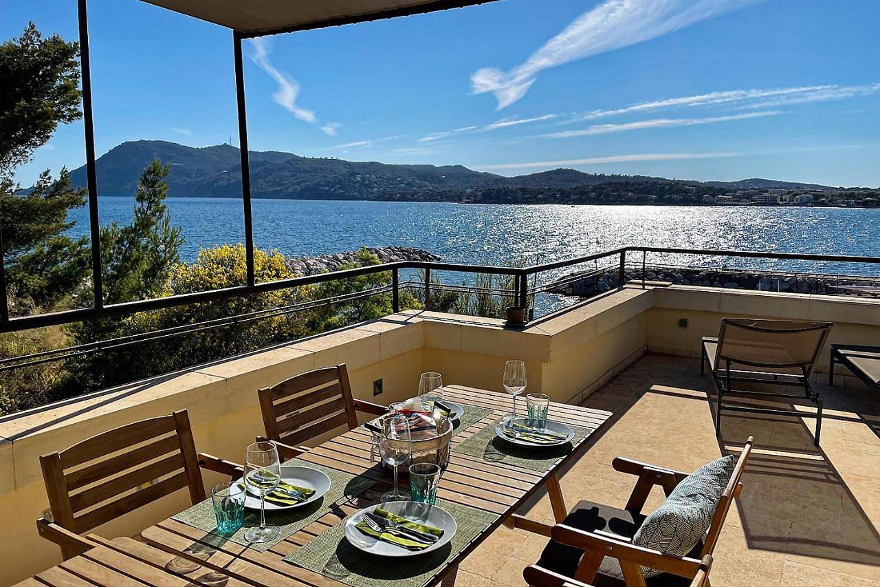 "Grand Bleu" Villa direkt am Meer in Les Sablettes, La Seyne-sur-Mer