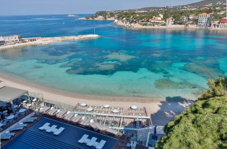 Hôtel pour 2 personnes, avec Jacuzzi ainsi que Terrasse et Sauna