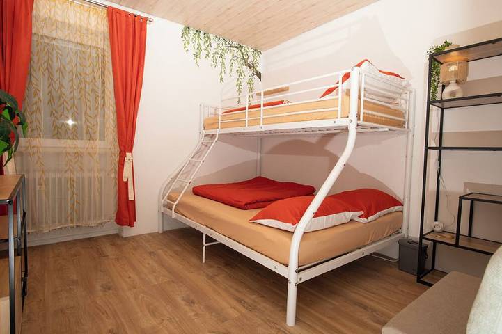 Ferienwohnung für 4 Personen, mit Terrasse und Garten in Neunkirchen - 4