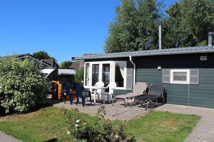 Bungalow für 4 Personen, mit Terrasse und Garten an der Wurster Nordseeküste